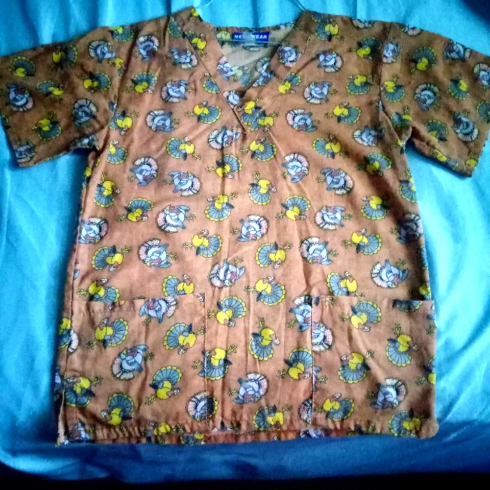 Thanksgiving Turkey Small Scrub Top 🦃